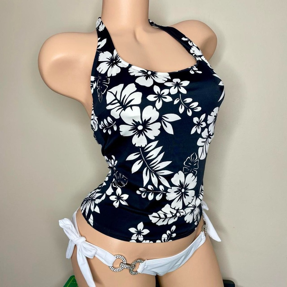 Vintage Y2K hibiscus hater top 🌺 by Caribbean Joe